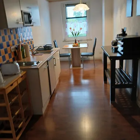 Kleine Fuer Monteure Und Dienstreisen *